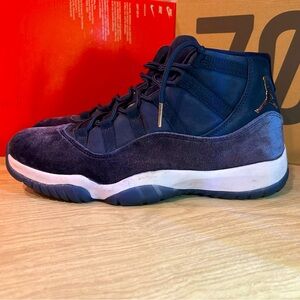 Jordan 11 Midnight Navy